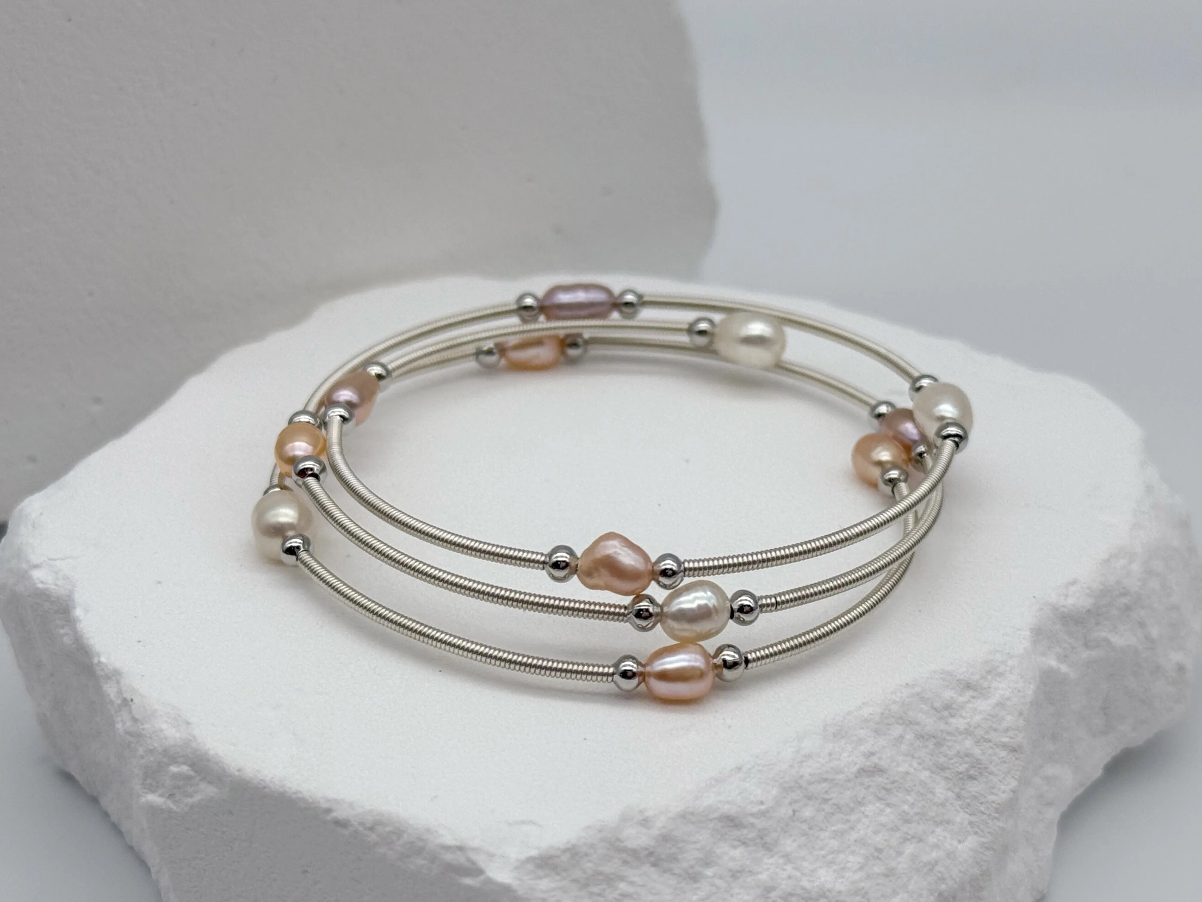 4-5mm White and Pink/Purple Freshwater Pearl Bangle
