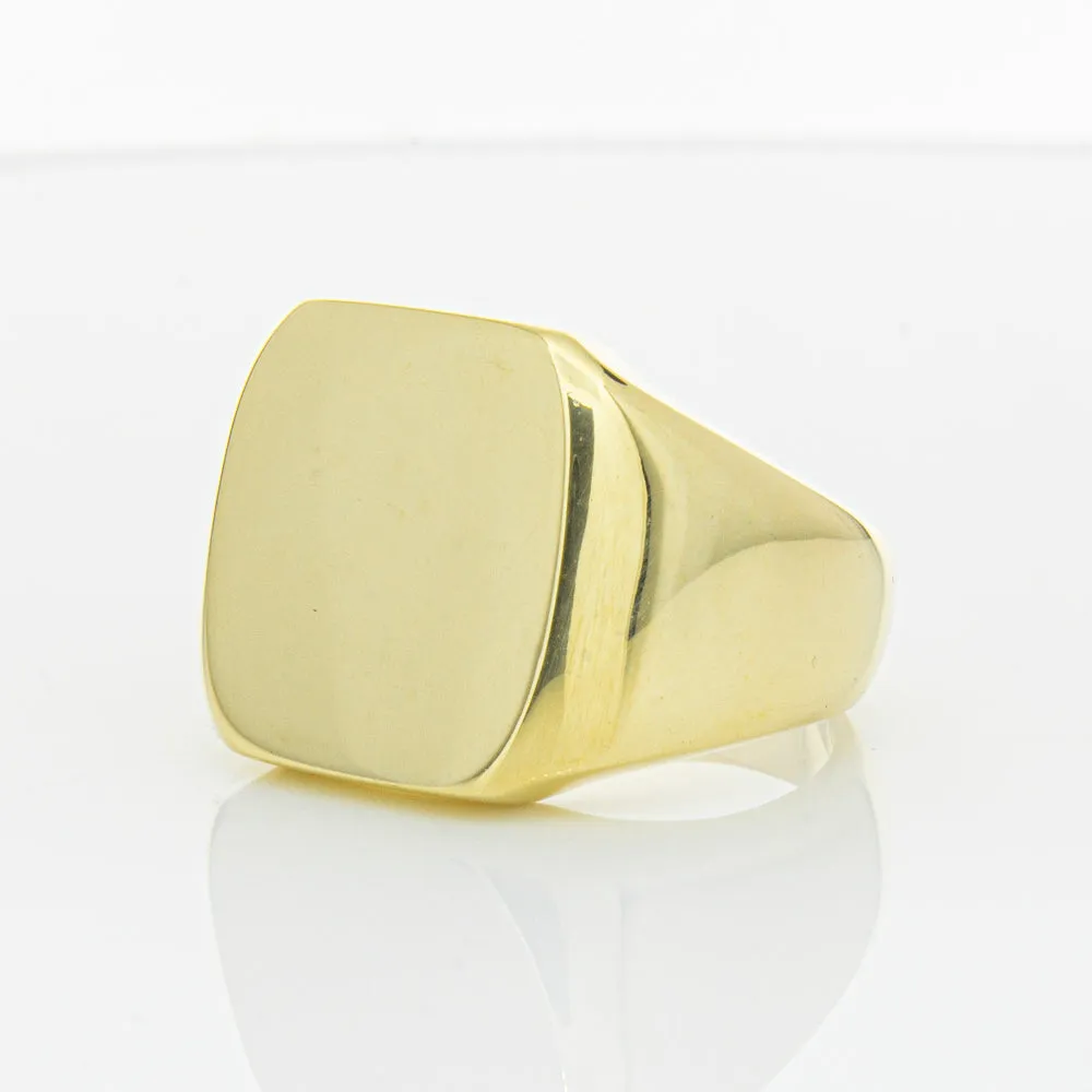 Deja Vu 18ct Yellow Gold Signet Ring